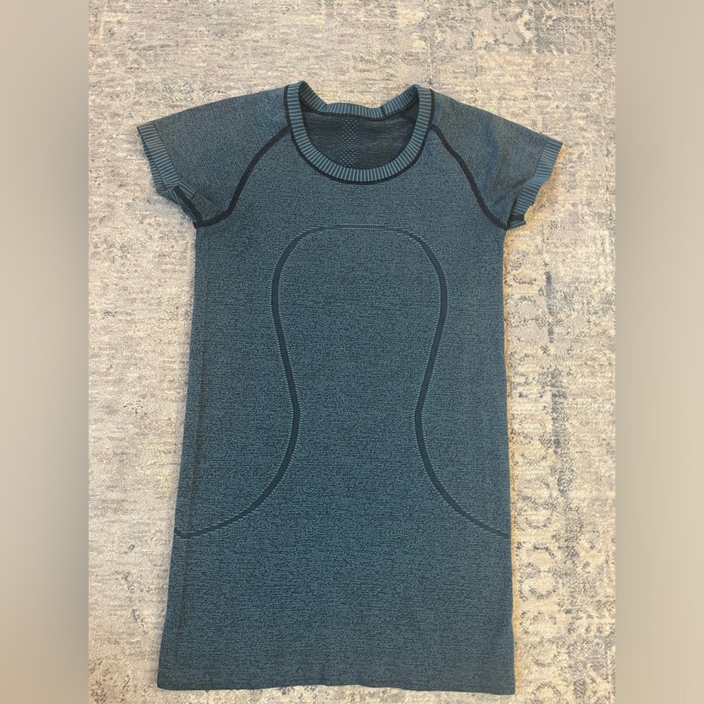 lululemon swiftly tech 2.5 size 2